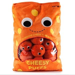 Yummy World Cheese Puffs